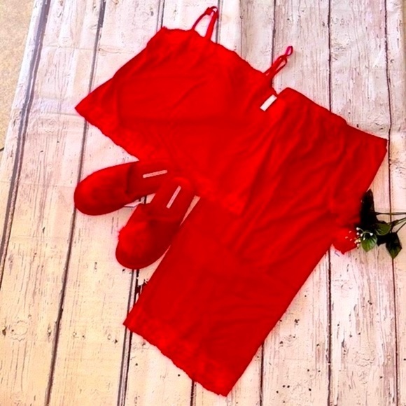 VICTORIA'S SECRET Heavenly Lace Cami Model Pant Set & Slipper - Picture 1 of 12